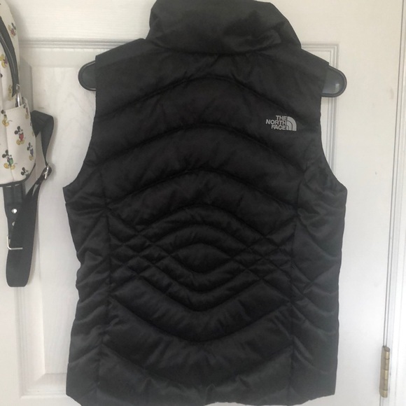 North face sleeveless vest- Black - Picture 2 of 2